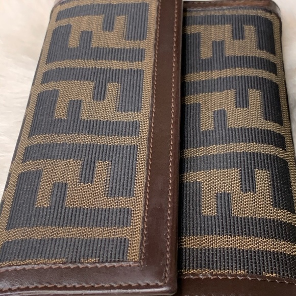 FENDI Zucca Continental Wallet (Tobacco) - Picture 3 of 9